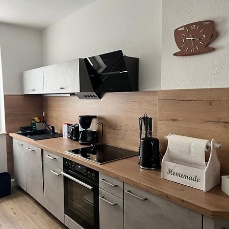 Sehr Schoene Wohnung,Komplett Neu Eingerichtet Лимбах-Оберфрона Экстерьер фото