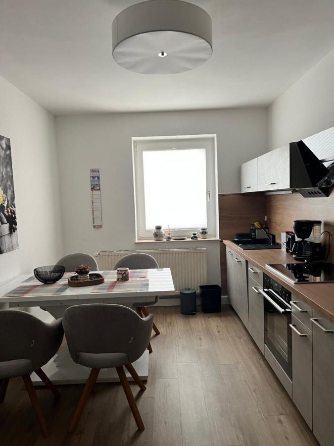 Sehr Schoene Wohnung,Komplett Neu Eingerichtet Лимбах-Оберфрона Экстерьер фото