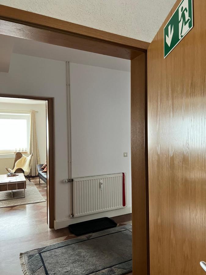Sehr Schoene Wohnung,Komplett Neu Eingerichtet Лимбах-Оберфрона Экстерьер фото