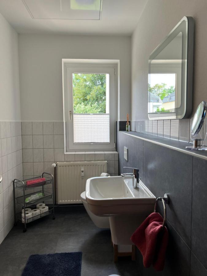 Sehr Schoene Wohnung,Komplett Neu Eingerichtet Лимбах-Оберфрона Экстерьер фото